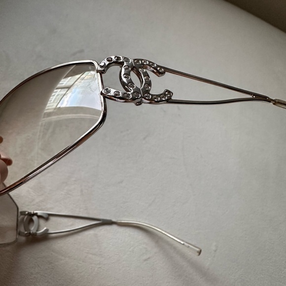 CHANEL  vintage silver gradient Swarovski CC’s sunglasses. - Picture 5 of 16